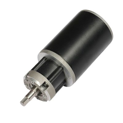 IE2/IE3 AC Brushless DC Motor dengan pendinginan udara / air dengan torsi tinggi
